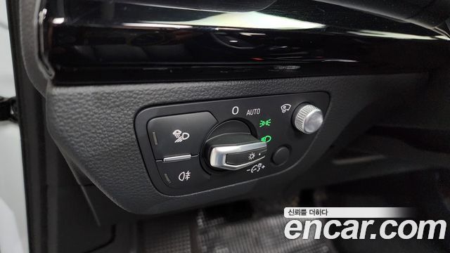 Audi Q5 45 TFSI Quattro Premium
