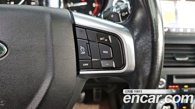 Land Rover Discovery Sport 2.0 TD4 SE