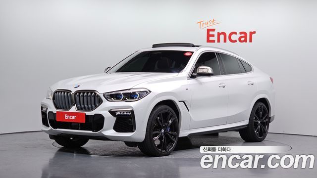 BMW X6 M50i