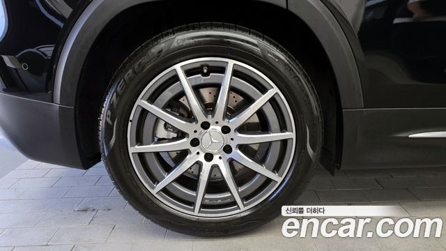 Mercedes-Benz GLB-Class AMG GLB35 4MATIC