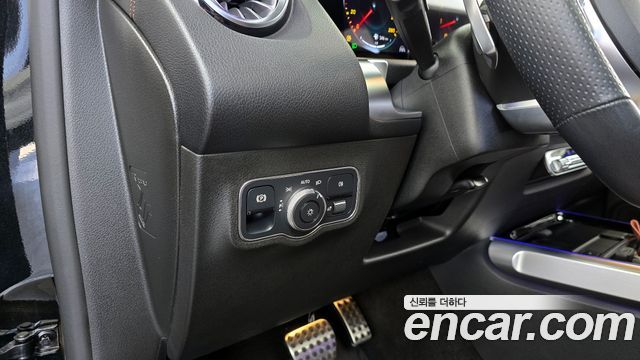 Mercedes-Benz GLB-Class AMG GLB35 4MATIC