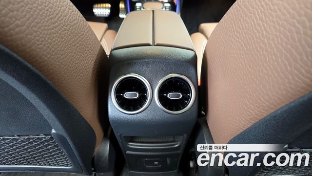 Mercedes-Benz GLB-Class AMG GLB35 4MATIC