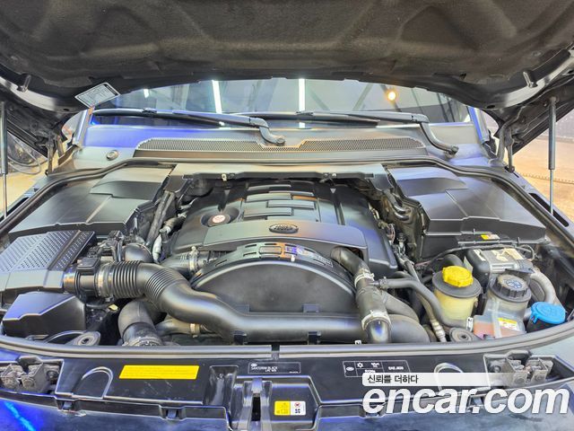 Land Rover Discovery 3.0 SDV6 SE