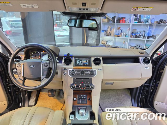 Land Rover Discovery 3.0 SDV6 SE