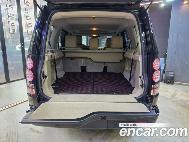 Land Rover Discovery 3.0 SDV6 SE