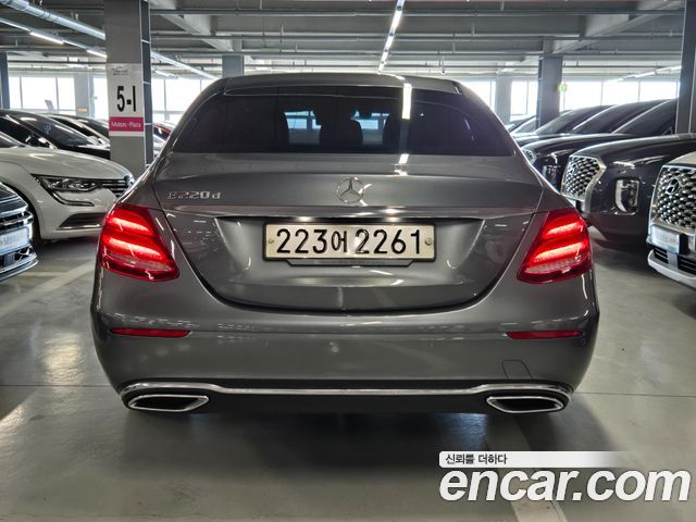 Mercedes-Benz E-Class E220d Avantgarde