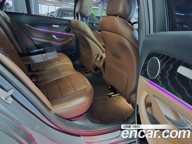 Mercedes-Benz E-Class E220d Avantgarde