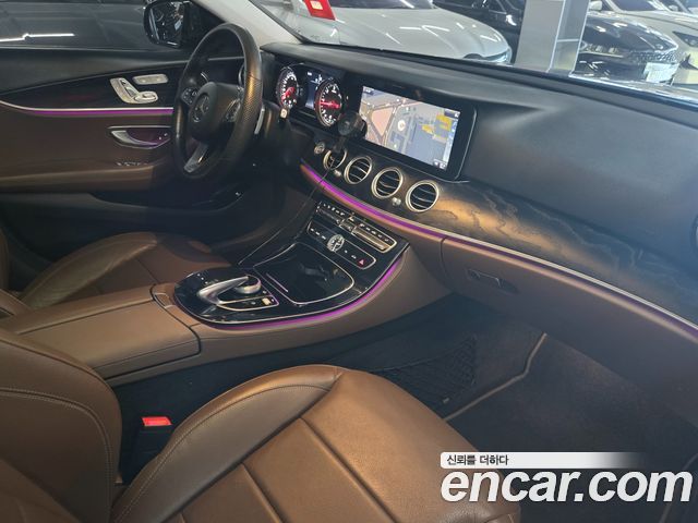 Mercedes-Benz E-Class E220d Avantgarde