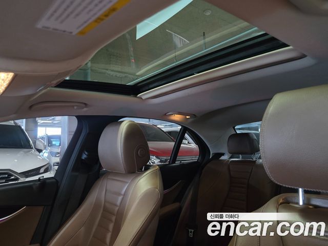 Mercedes-Benz E-Class E220d Avantgarde