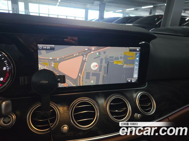 Mercedes-Benz E-Class E220d Avantgarde