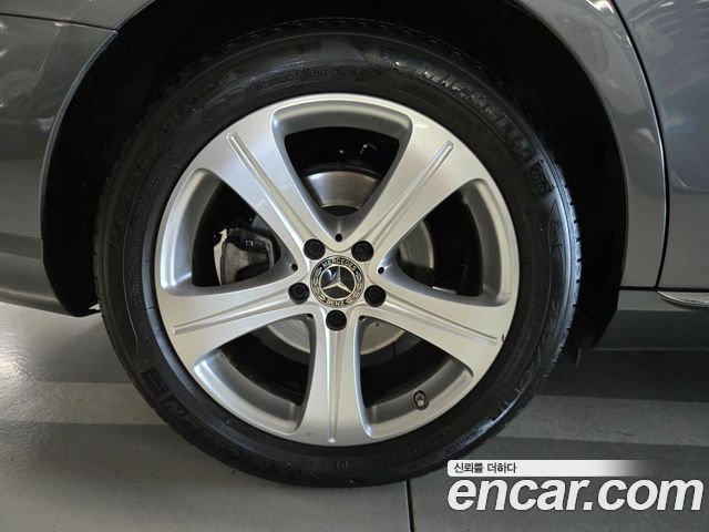 Mercedes-Benz E-Class E220d Avantgarde