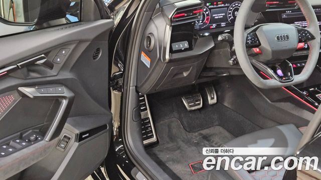 Audi RS3 2.5 TFSI Quattro Carbon Edition