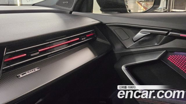 Audi RS3 2.5 TFSI Quattro Carbon Edition