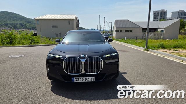 BMW 7-Series 740i sDrive M Sport
