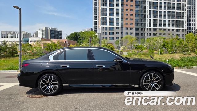 BMW 7-Series 740i sDrive M Sport