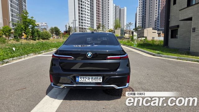 BMW 7-Series 740i sDrive M Sport