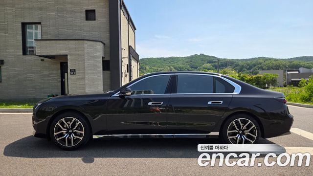 BMW 7-Series 740i sDrive M Sport