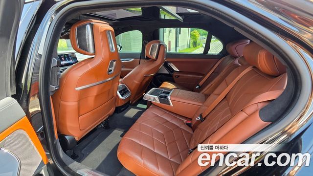BMW 7-Series 740i sDrive M Sport