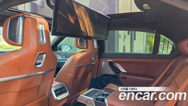 BMW 7-Series 740i sDrive M Sport