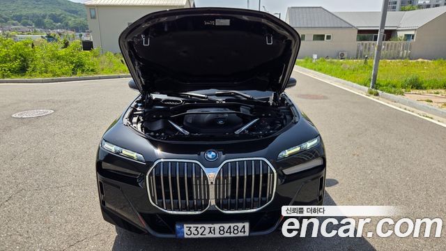 BMW 7-Series 740i sDrive M Sport