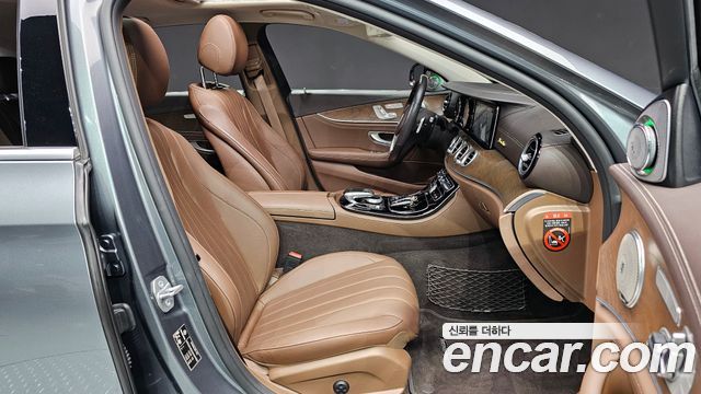 Mercedes-Benz E-Class E220d Exclusive