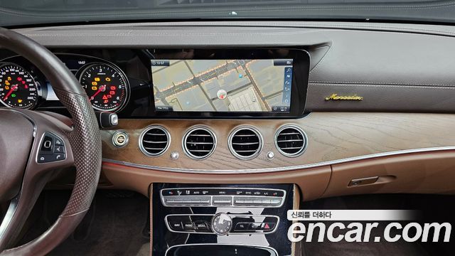 Mercedes-Benz E-Class E220d Exclusive
