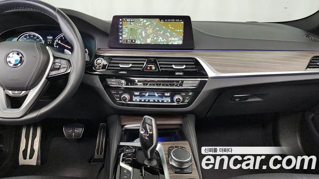 BMW 5-Series 530i xDrive M Sport Package Plus