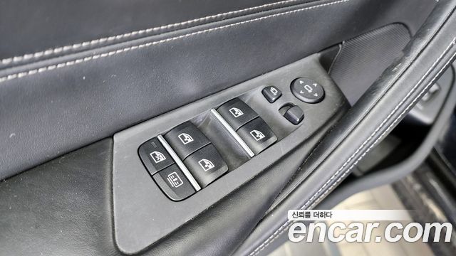 BMW 5-Series 530i xDrive M Sport Package Plus