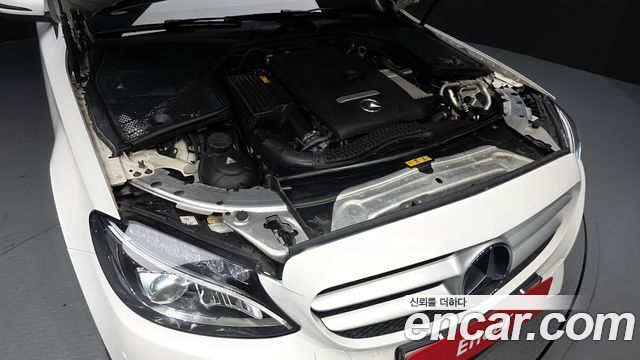 Mercedes-Benz C-Class C200