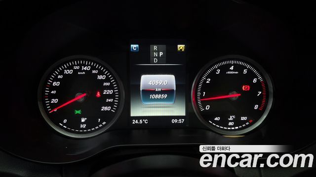 Mercedes-Benz C-Class C200