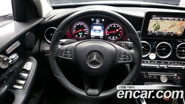 Mercedes-Benz C-Class C200