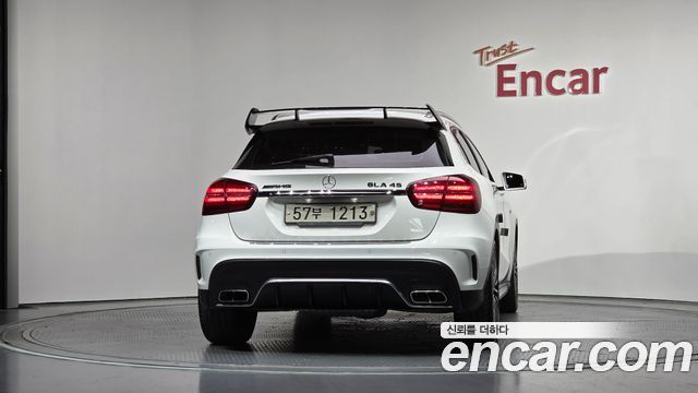 Mercedes-Benz GLA-Class GLA45 AMG 4MATIC