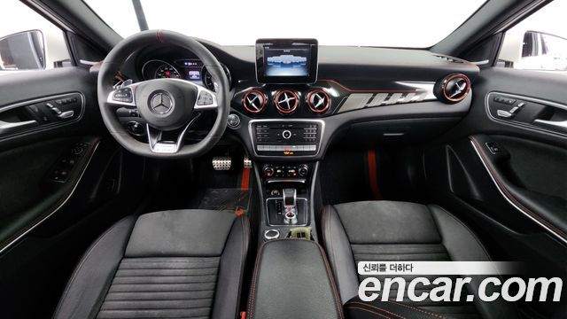Mercedes-Benz GLA-Class GLA45 AMG 4MATIC