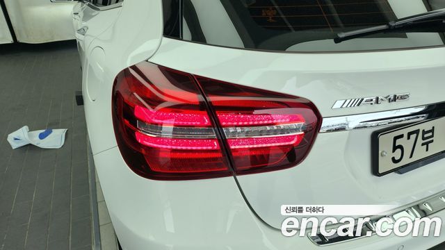 Mercedes-Benz GLA-Class GLA45 AMG 4MATIC
