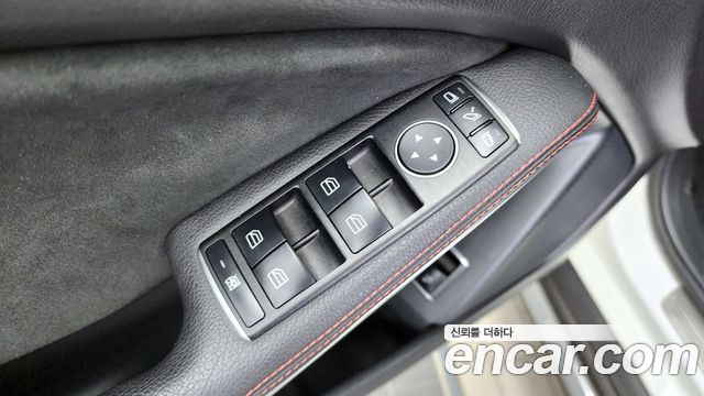 Mercedes-Benz GLA-Class GLA45 AMG 4MATIC