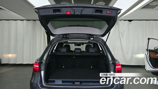 Mercedes-Benz GLC-Class GLC350e 4MATIC Premium