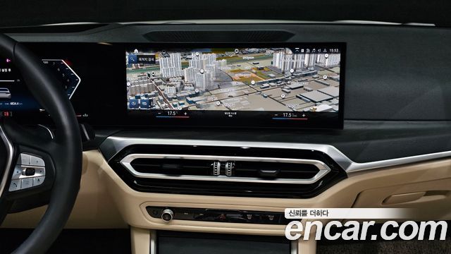 BMW 3-Series 320i