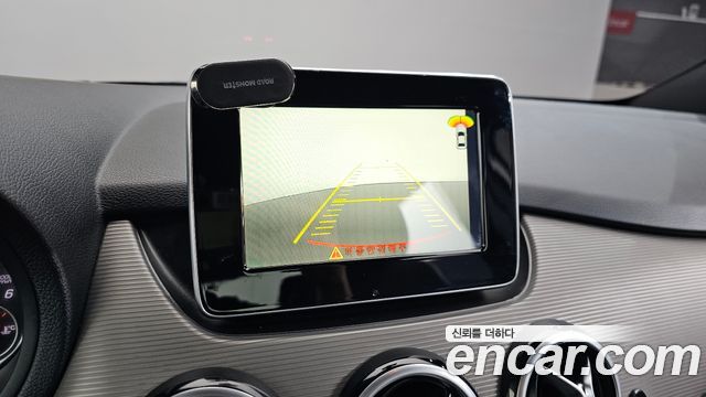 Mercedes-Benz B-Class B200 d