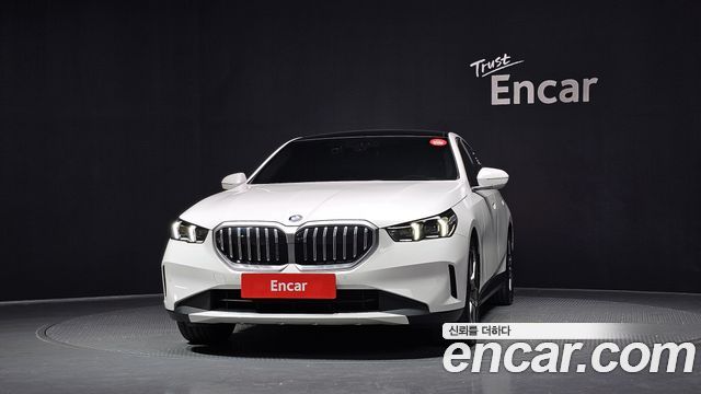 BMW 5-Series 520i