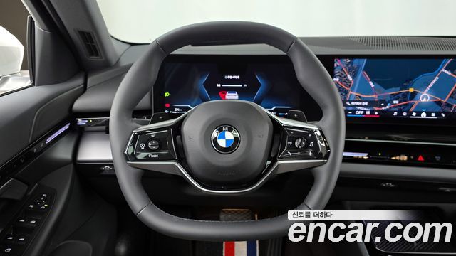 BMW 5-Series 520i