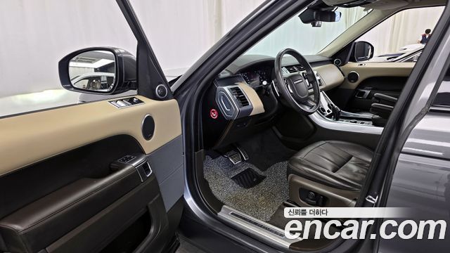 Land Rover Range Rover Sport 3.0 SDV6 HSE Dynamic