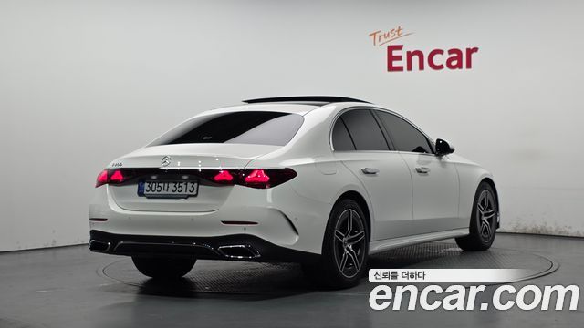Mercedes-Benz E-Class E200 AMG Line