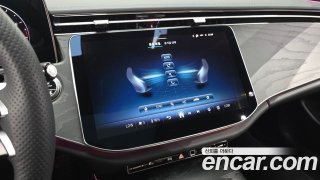 Mercedes-Benz E-Class E200 AMG Line