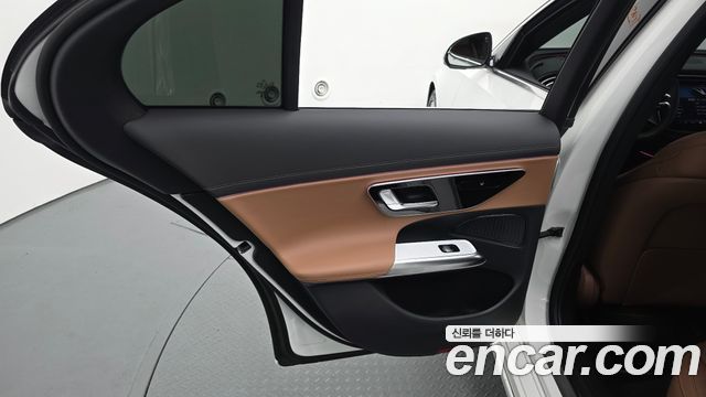 Mercedes-Benz E-Class E200 AMG Line