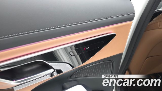 Mercedes-Benz E-Class E200 AMG Line