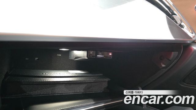 Mercedes-Benz E-Class E200 AMG Line