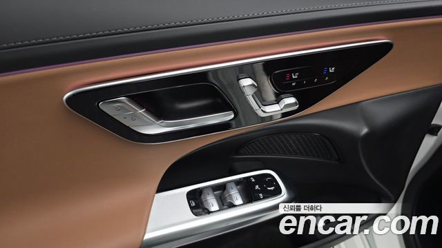 Mercedes-Benz E-Class E200 AMG Line