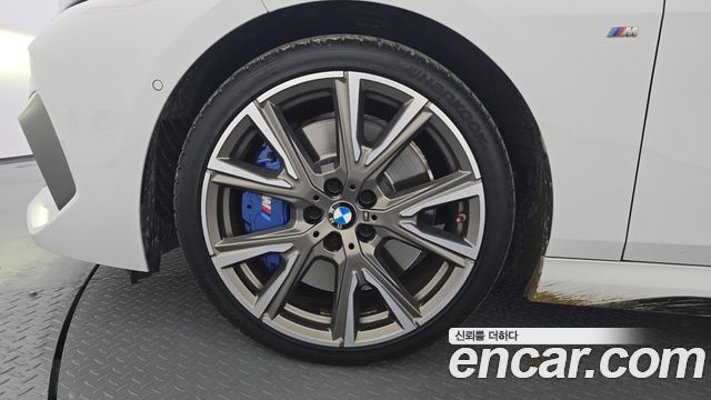 BMW 2-Series M235i xDrive