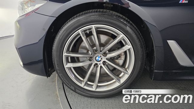 BMW 5-Series 520d M Sport Package Plus