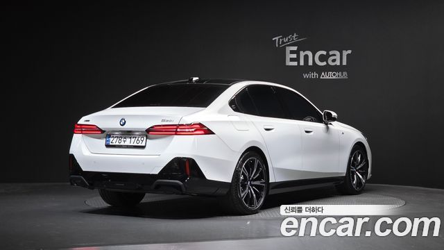BMW 5-Series 530i xDrive M Sport